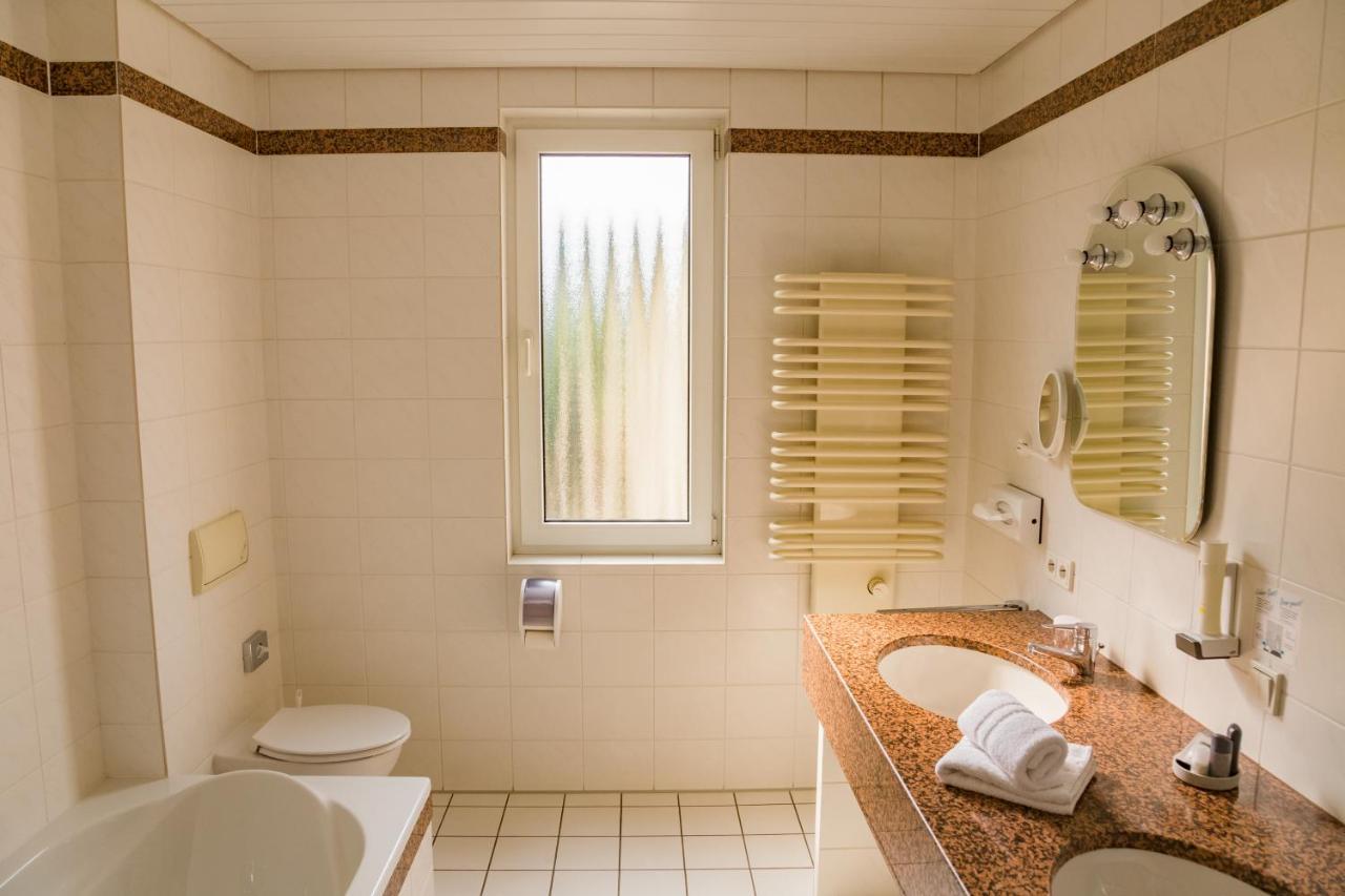 Hotel-Restaurant Zur Krone Löhnberg Екстериор снимка