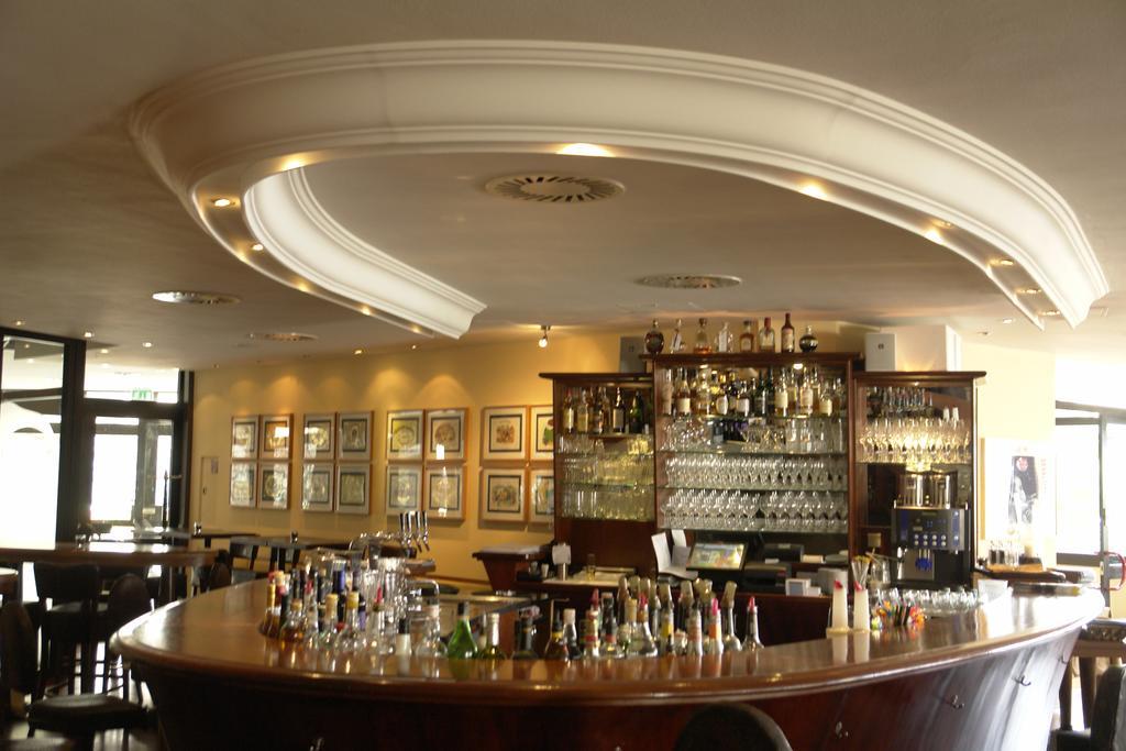 Hotel-Restaurant Zur Krone Löhnberg Екстериор снимка
