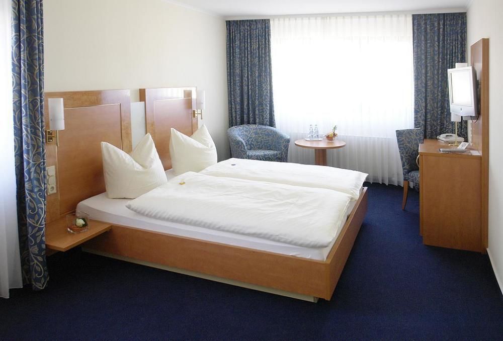 Hotel-Restaurant Zur Krone Löhnberg Стая снимка