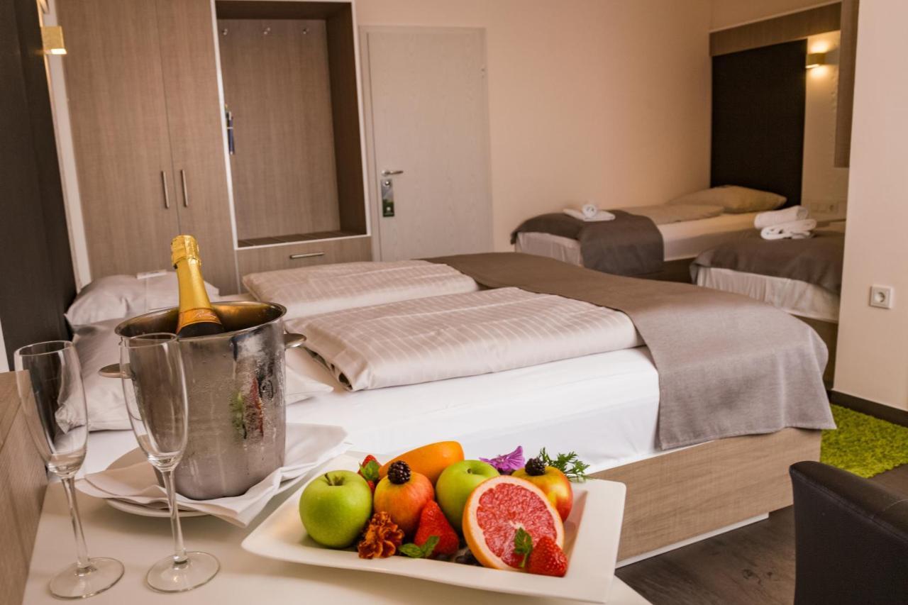 Hotel-Restaurant Zur Krone Löhnberg Екстериор снимка